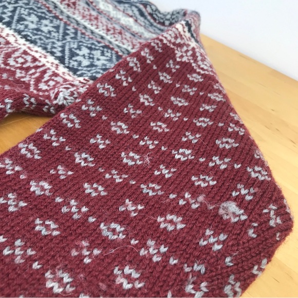 SOLD: Norwear Fair Isle Wool Sweater Folk Metal Clasps Made in Iceland Burgundy - Picture 9 of 16